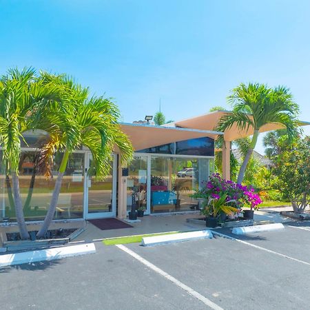Warm Mineral Springs Motel North Port Buitenkant foto